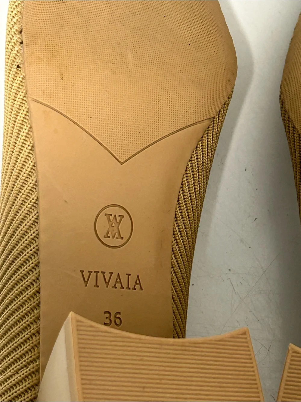 Vivaia Melody 2 Square Toe Chunky Heels Tan Size 5.5 - 6 US 36 EU